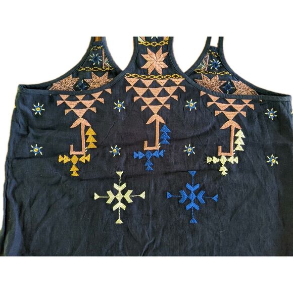 Lucky Brand Embroidered Tank Sz M Navy Blue Strappy V-neck Boho Geometric Racer - Picture 7 of 11
